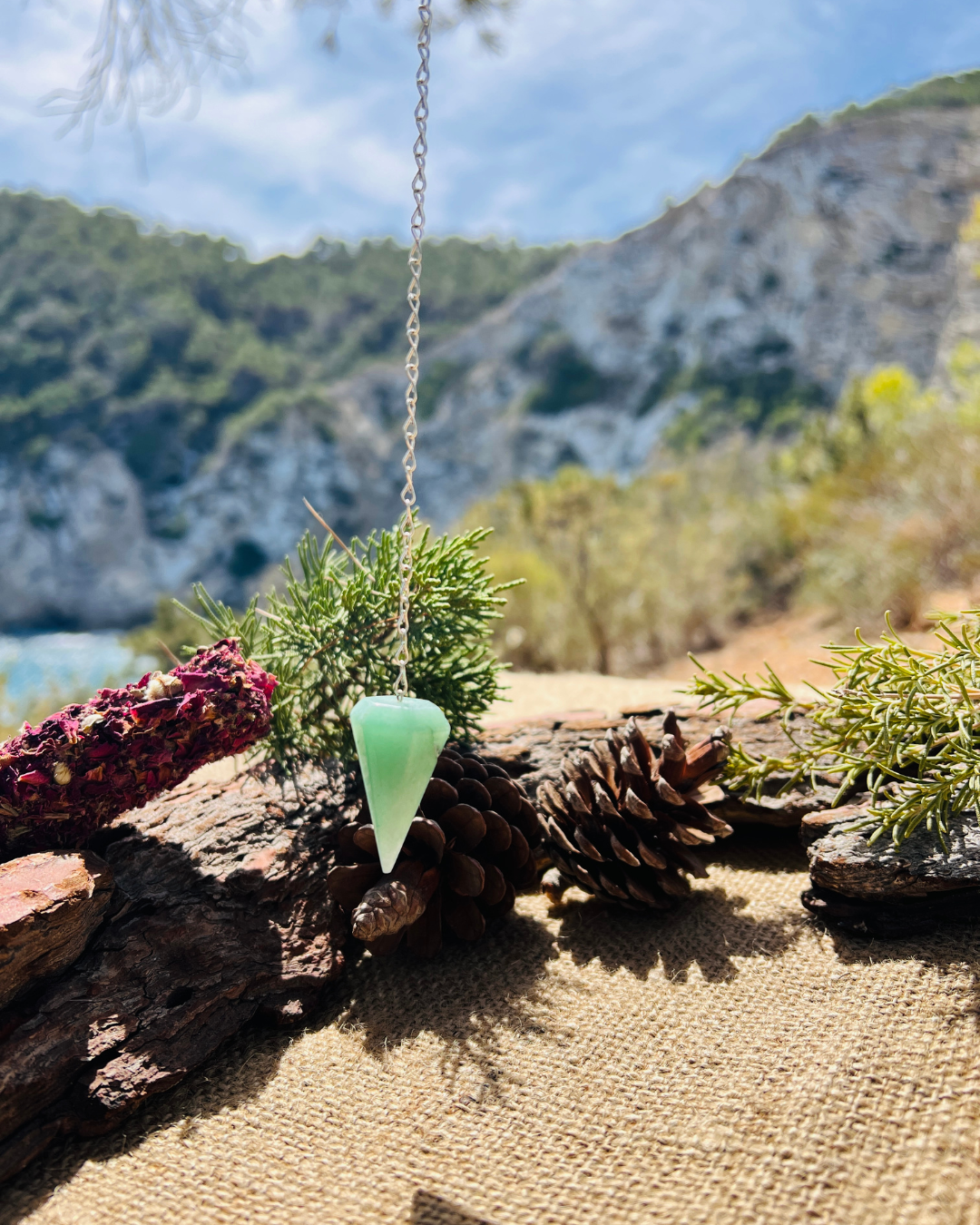 Péndulo de Cuarzo Verde – Sanación, Renovación y Abundancia 💚✨