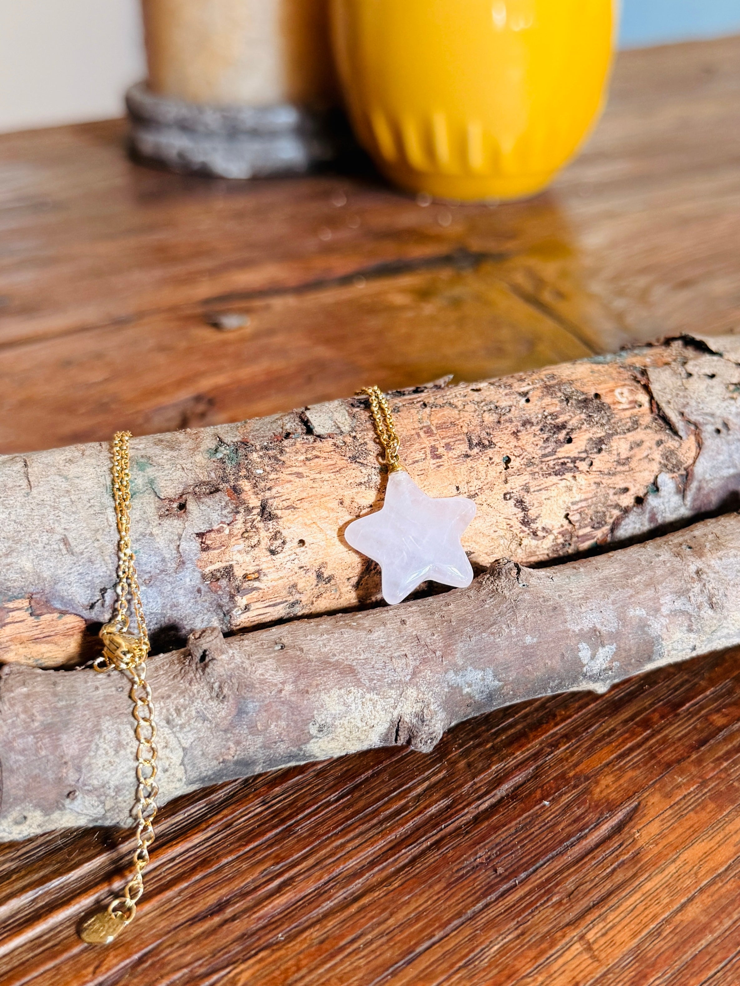 Collar Estrella en Cristal Natural – Acero Inoxidable Dorado