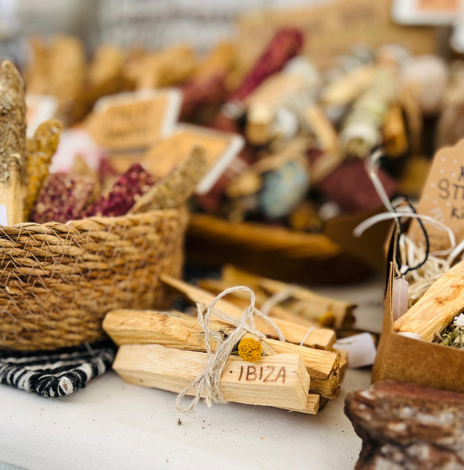 Pack de 4 Palos Santo Grabados “IBIZA”